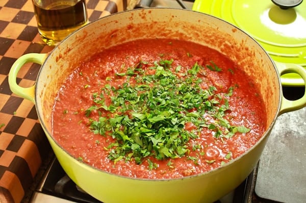 How to Make Tomato Sauce