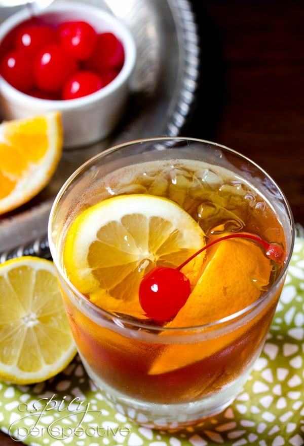 The Old Fashioned Cocktail with Sweet Tea Vodka | ASpicyPerspective.com #Cocktails #RyanGosling